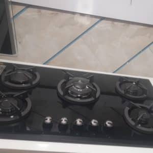 گاز رومیزی شیشه ای سرشعله چدن مربعی