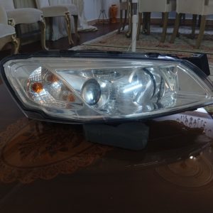 چراغ جلو رانا سمت شاگرد